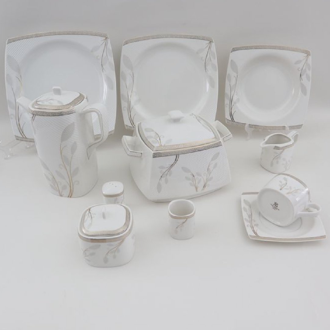 01-19 طقم عشاء - مجموعة تي-شيب - إصدار فيرزاتشي - ٧٢ قطعة - الصورة 1